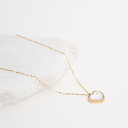 Collana con cuore e madreperla